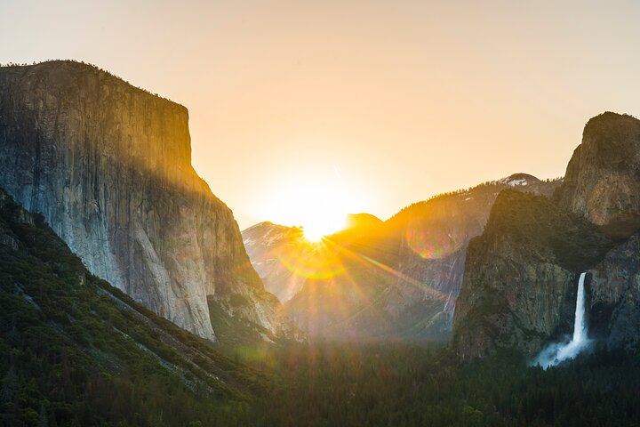 Yosemite Valley Private Hiking Tour - Photo 1 of 7